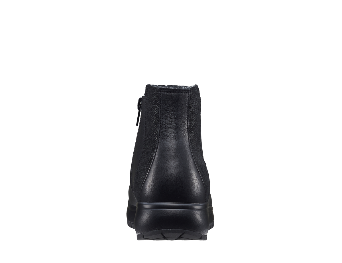London II Black